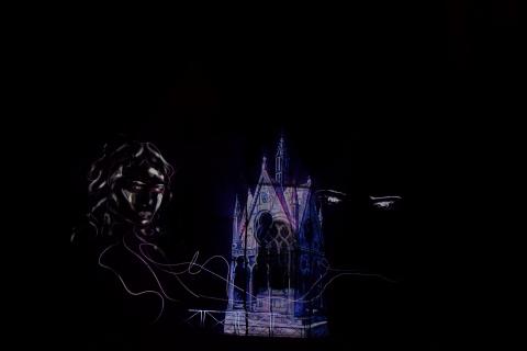 Projection monumentale sur l'église Saint-Laurent