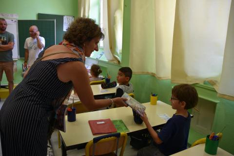 Distribution des cahiers de textes aux CP