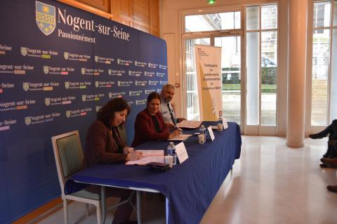 Signature de la convention PVD