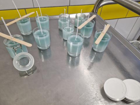Préparation de sablés et de bougies par le CME