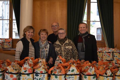 Distribution des colis de Noël