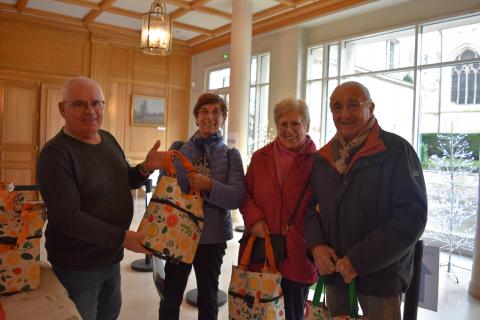 Distribution des colis de Noël