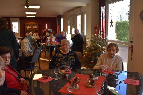 Distribution des colis de Noël