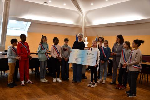 Remise de chèque au FSE du Collège Jean-Jaurès