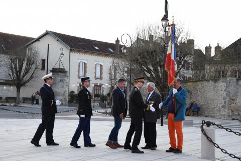 Journée nationale du souvenir et de recueillement en hommage aux victimes civiles et militaires de la guerre d’Algérie et des combats en Tunisie et au Maroc.